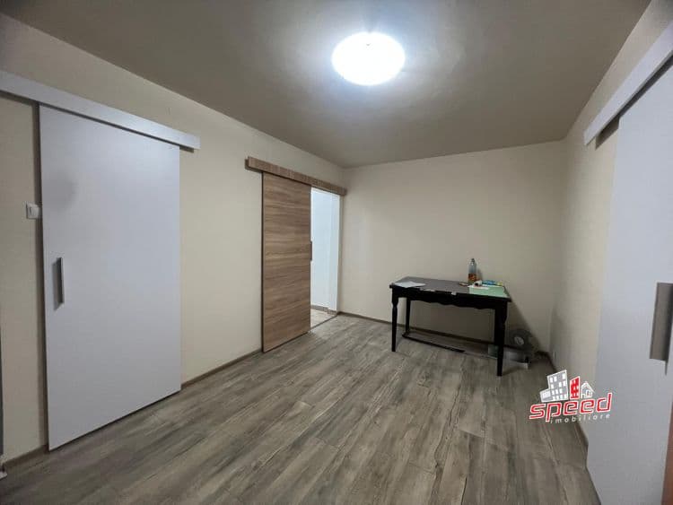 De vânzare apartament cu 2 camere în Tg Mureș - Dâmbu Pietros